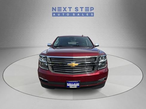 Used 2020 Chevrolet Suburban Premier AWD/4WD image 2