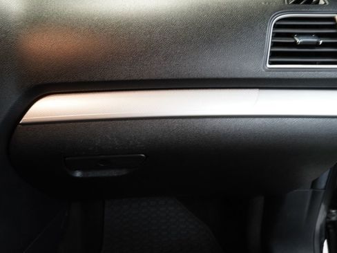 Used 2017 Ford Explorer XLT image 34