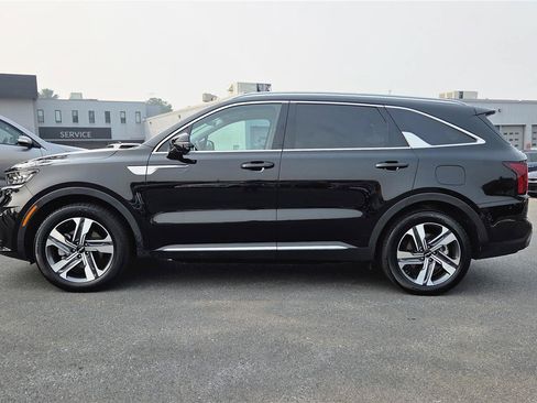 Certified 2023 Kia Sorento SX Prestige w/ Panoramic Sunroof Package AWD/4WD image 7