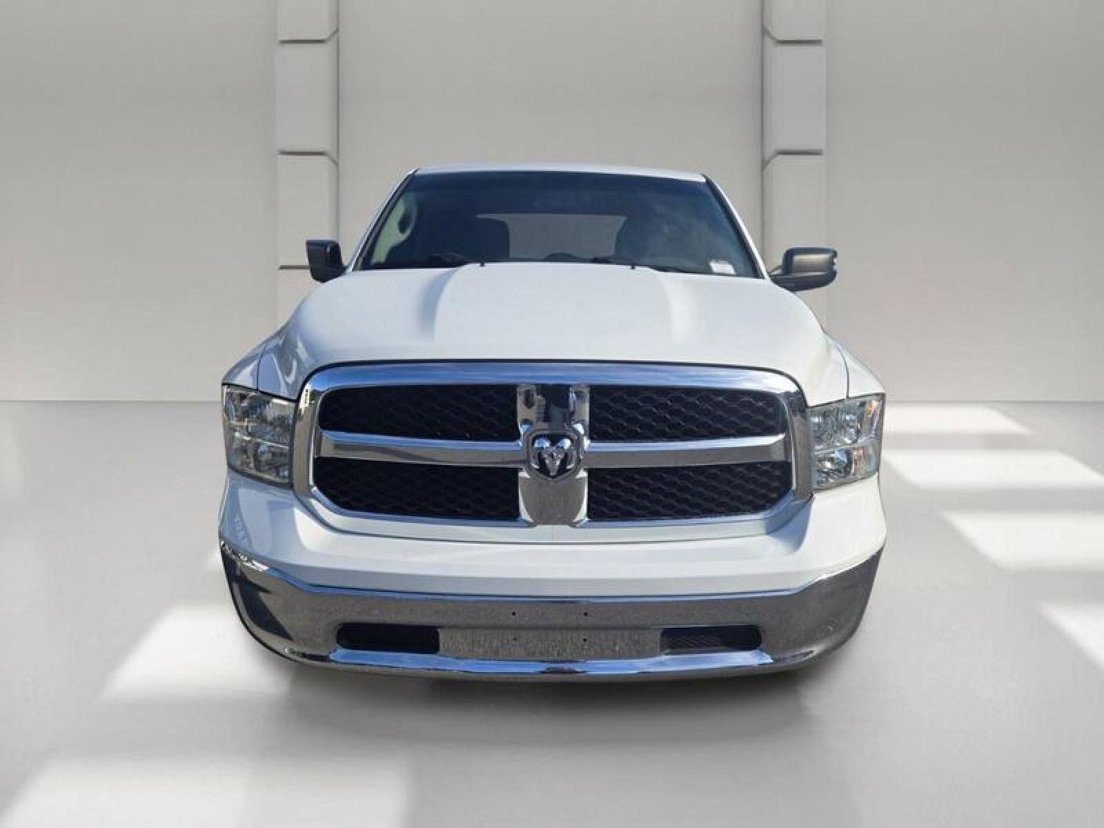 Used 2020 RAM 1500 Tradesman w/ Chrome Appearance Group RWD image 2