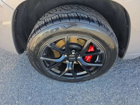 Used 2020 Jeep Grand Cherokee SRT AWD/4WD image 38