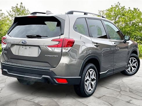 Used 2020 Subaru Forester Premium w/ Popular Package #1 image 2