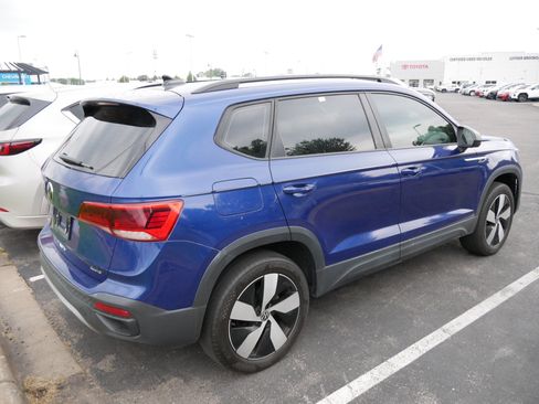 Used 2024 Volkswagen Taos S AWD/4WD image 7