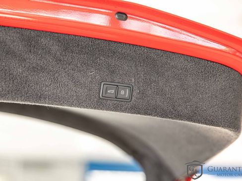 Used 2020 Lamborghini Urus image 16