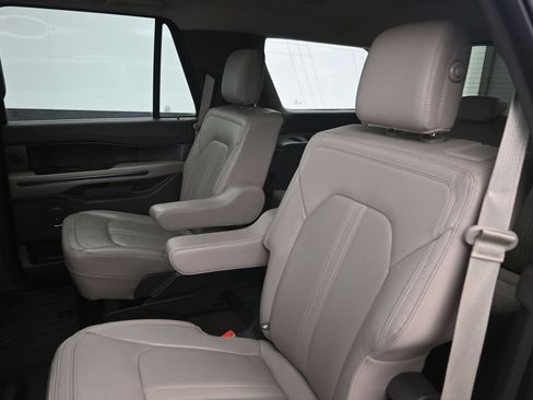 Used 2020 Ford Expedition Limited w/ Equipment Group 302A AWD/4WD image 25