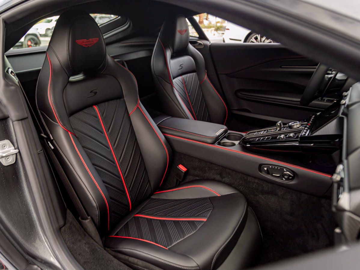 Used 2026 Aston Martin V8 Vantage S RWD image 27