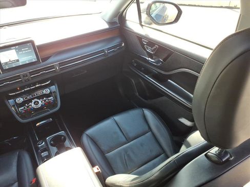 Certified 2022 Lincoln Corsair Reserve w/ Equipment Group 201A image 15