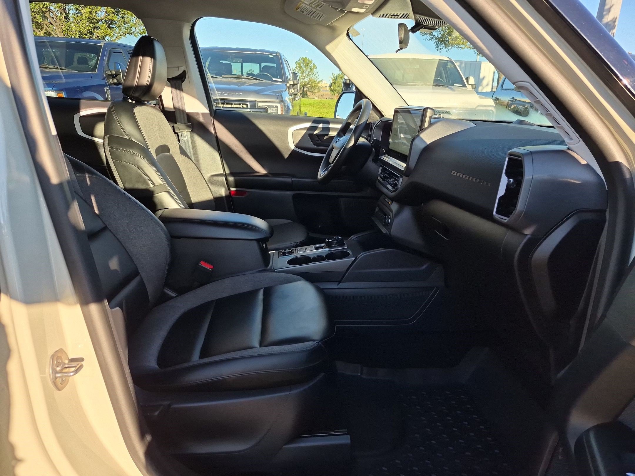 Used 2025 Ford Bronco Sport Big Bend w/ Black Appearance Package AWD/4WD image 33