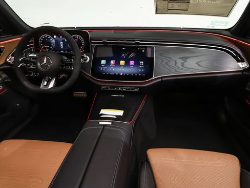 New 2026 Mercedes-Benz E 53 AMG e 4MATIC Sedan image 8