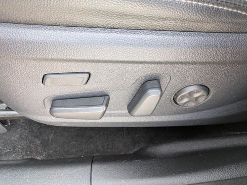 Used 2019 Hyundai Santa Fe FWD image 19