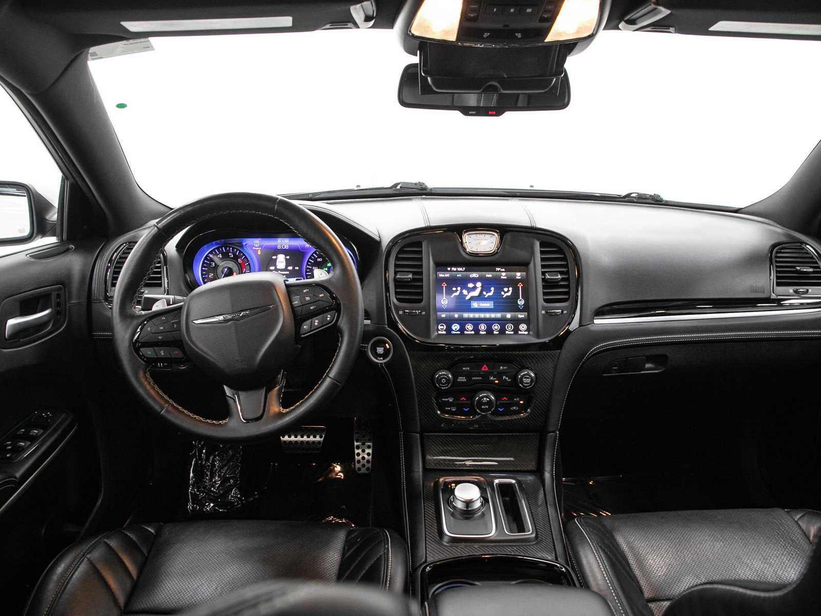 Used 2023 Chrysler 300 C RWD image 15