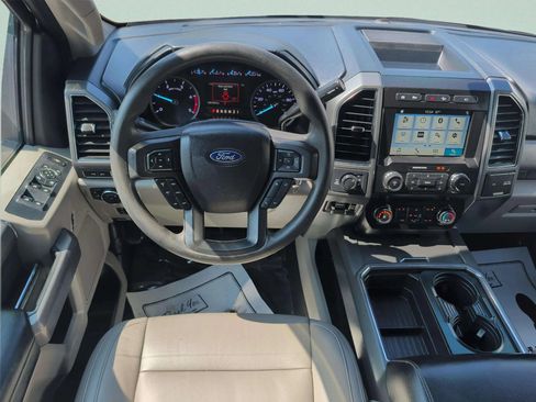 Used 2019 Ford F350 XLT w/ XLT Premium Package AWD/4WD image 21