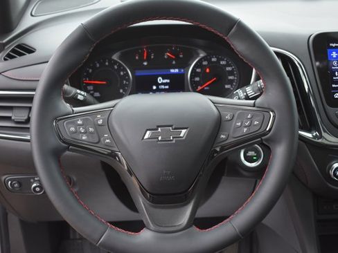 Used 2023 Chevrolet Equinox RS image 20