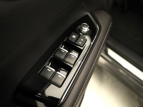 Used 2024 MAZDA CX-5 Signature image 10