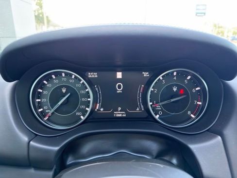 Used 2023 Maserati Ghibli Modena RWD image 11