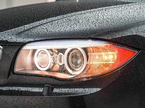 Used 2011 BMW 1 Series M image 7