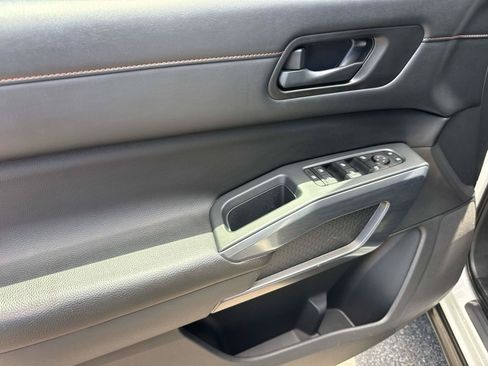 Used 2023 Nissan Pathfinder Rock Creek AWD/4WD image 22