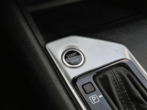 Used 2025 Nissan Altima 2.5 SV FWD image 17