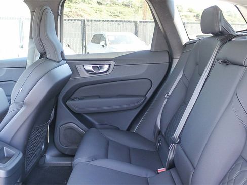 New 2026 Volvo XC60 B5 Core image 21