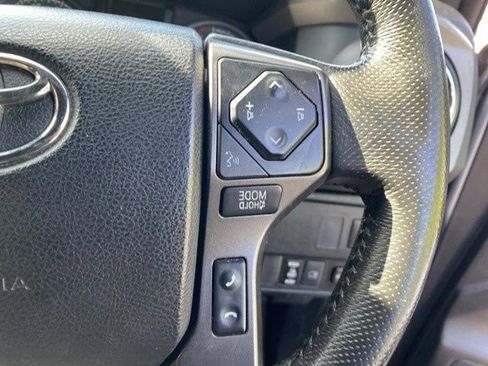 Used 2021 Toyota Tacoma TRD Off-Road image 25