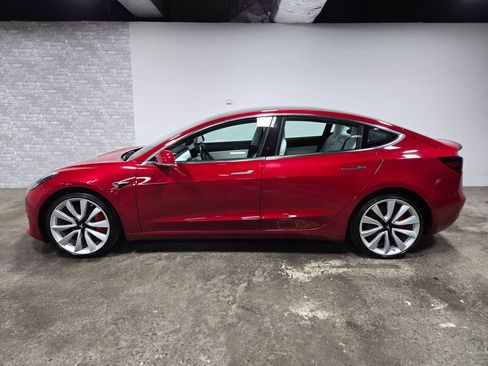 Used 2018 Tesla Model 3 Performance AWD/4WD image 2