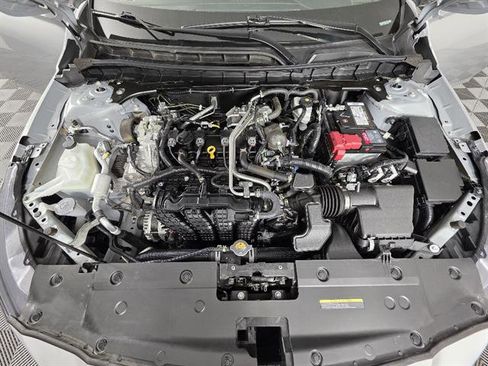 Used 2024 Nissan Altima 2.5 SV FWD image 11