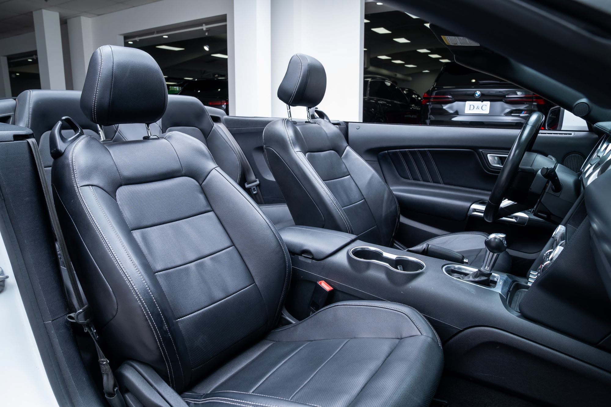 Used 2022 Ford Mustang Premium RWD image 21