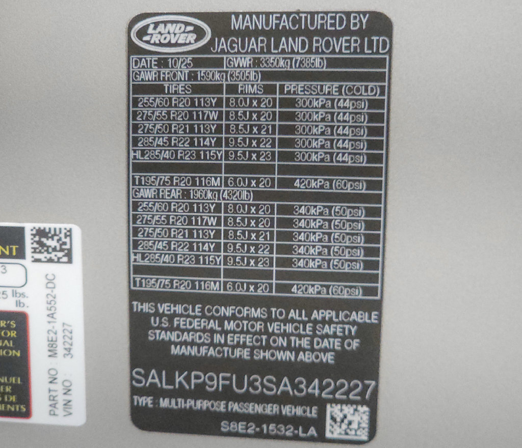 Used 2025 Land Rover Range Rover SE AWD/4WD image 43