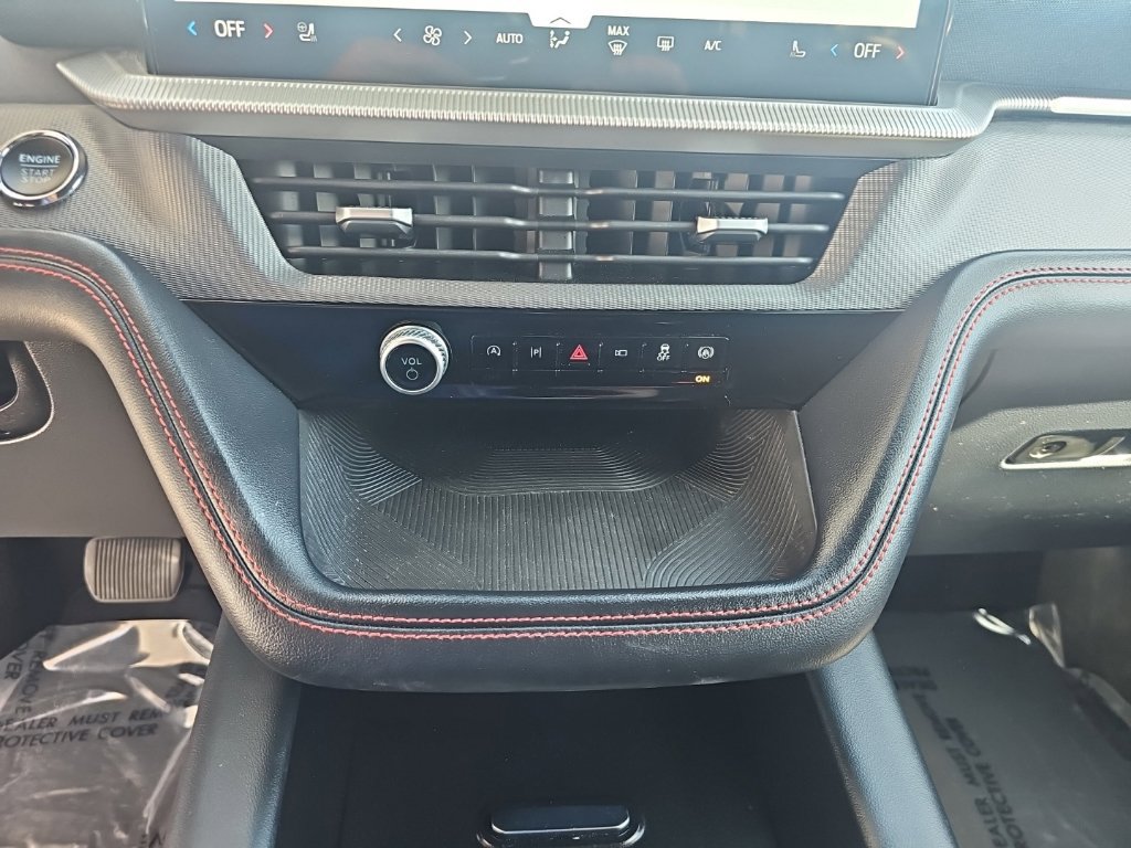Used 2025 Ford Explorer ST-Line AWD/4WD image 19