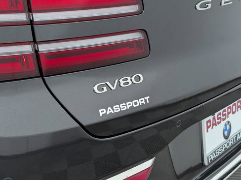 Used 2025 Genesis GV80 3.5T Prestige AWD/4WD image 11