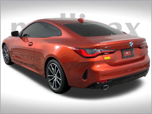 Used 2022 BMW 430i xDrive Coupe w/ Premium Package 2 image 9