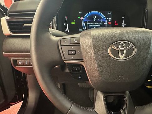 Used 2025 Toyota Camry LE w/ Convenience Package AWD/4WD image 20