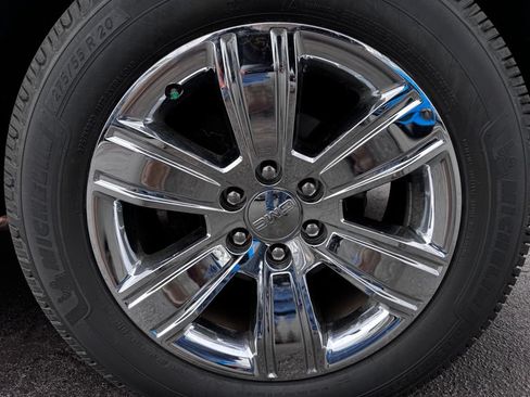 Used 2018 GMC Sierra 1500 SLT AWD/4WD image 27