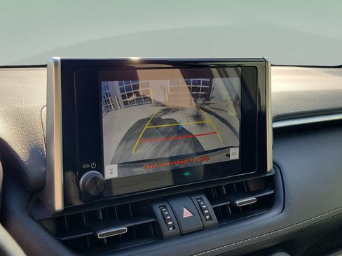 Used 2024 Toyota RAV4 XLE Premium FWD image 18