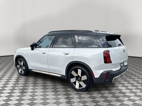 Certified 2025 MINI Cooper Countryman S w/ Comfort Package Max image 5