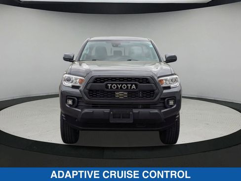 Used 2021 Toyota Tacoma SR image 9