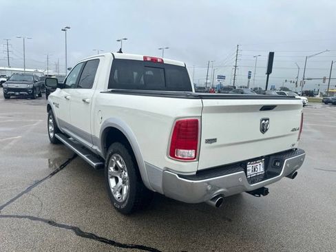 Used 2017 RAM 1500 Laramie w/ Convenience Group AWD/4WD image 3