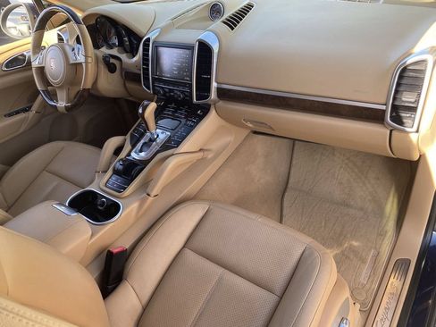 Used 2014 Porsche Cayenne S AWD/4WD image 13