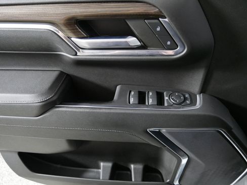 Used 2023 Chevrolet Silverado 1500 LT image 19