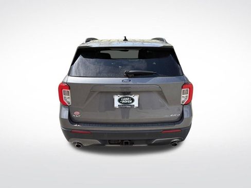 Used 2021 Ford Explorer XLT w/ Equipment Group 202A AWD/4WD image 7