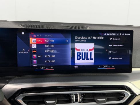 Used 2023 BMW i4 eDrive35 image 25