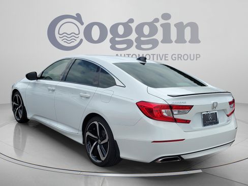 Used 2022 Honda Accord Sport image 2
