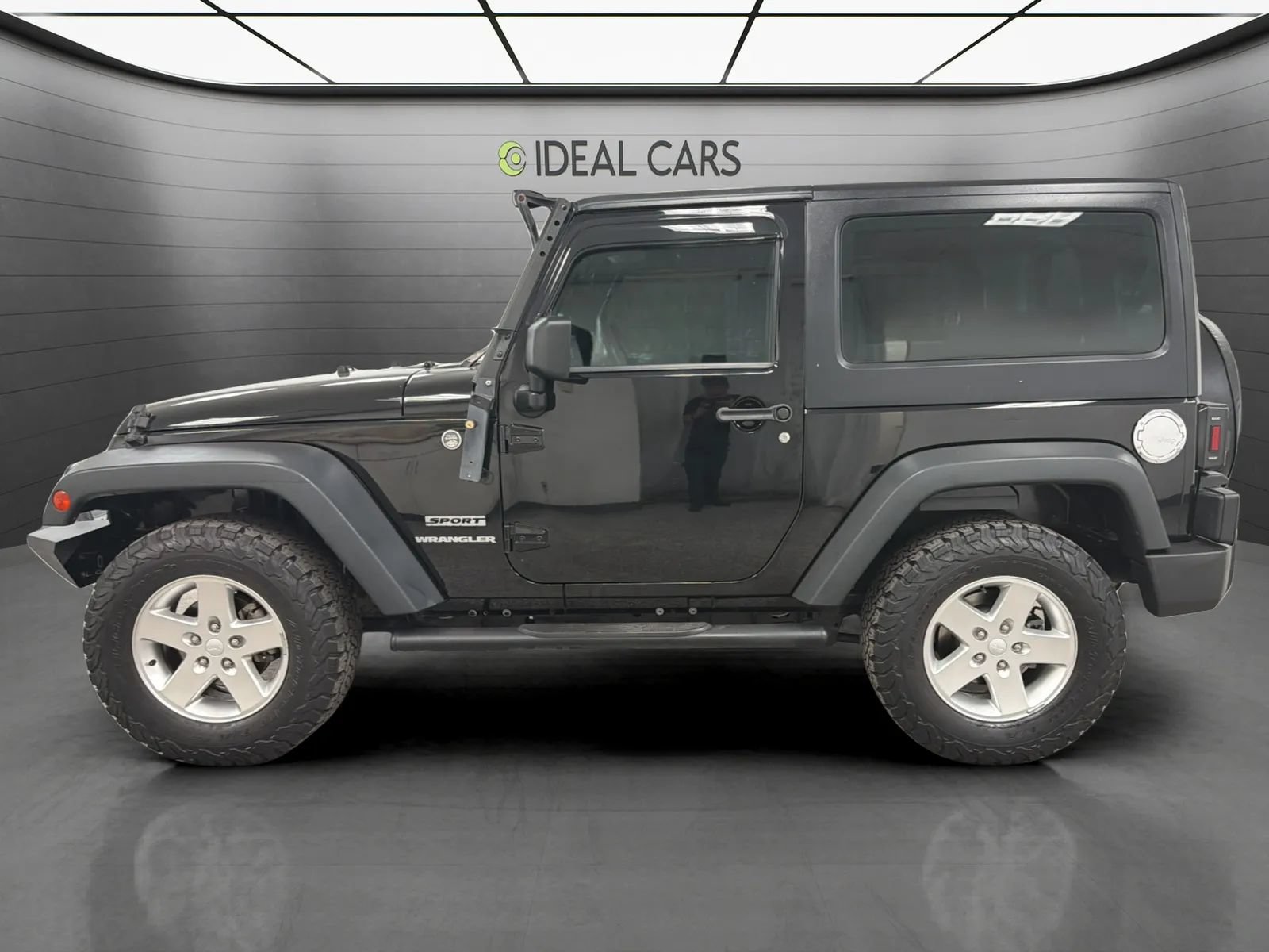 Used 2014 Jeep Wrangler Sport w/ Quick Order Package 24S AWD/4WD image 2