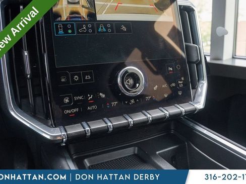 Used 2025 GMC Acadia Elevation FWD image 9