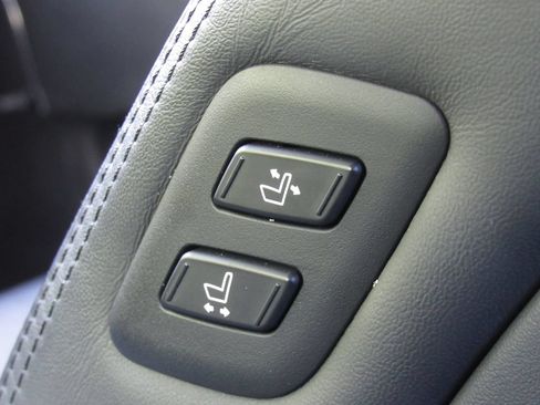 Used 2014 Hyundai Equus Signature RWD image 35