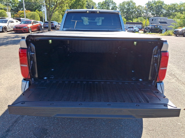 Used 2025 Toyota Tacoma TRD Off-Road AWD/4WD image 32