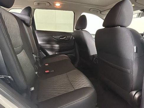 Used 2020 Nissan Rogue SV AWD/4WD image 28