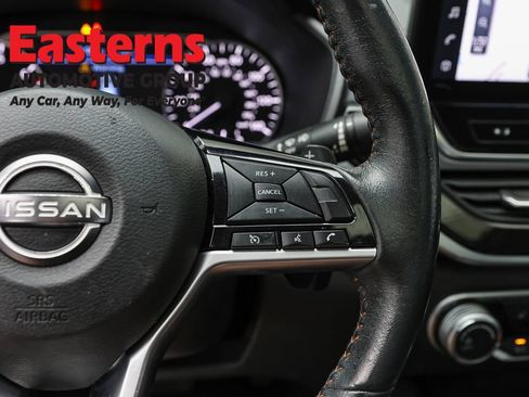 Used 2023 Nissan Altima 2.5 SR AWD/4WD image 16