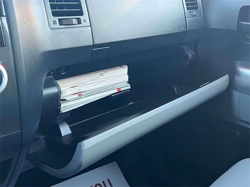 Used 2018 Toyota Sequoia SR5 image 33