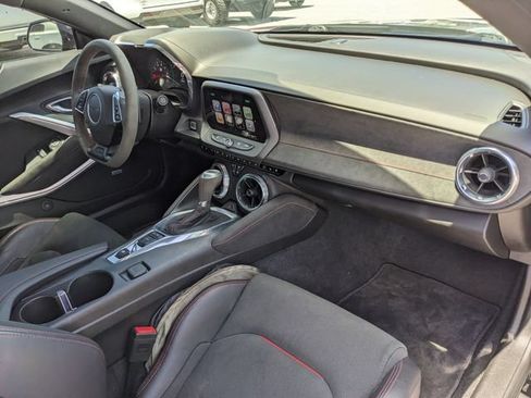 Used 2017 Chevrolet Camaro ZL1 RWD image 15